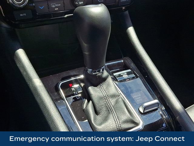 Used 2025 Jeep Compass Limited AWD/4WD image 11