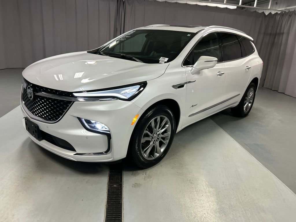 Used 2024 Buick Enclave Avenir w/ Avenir Technology Package image 3