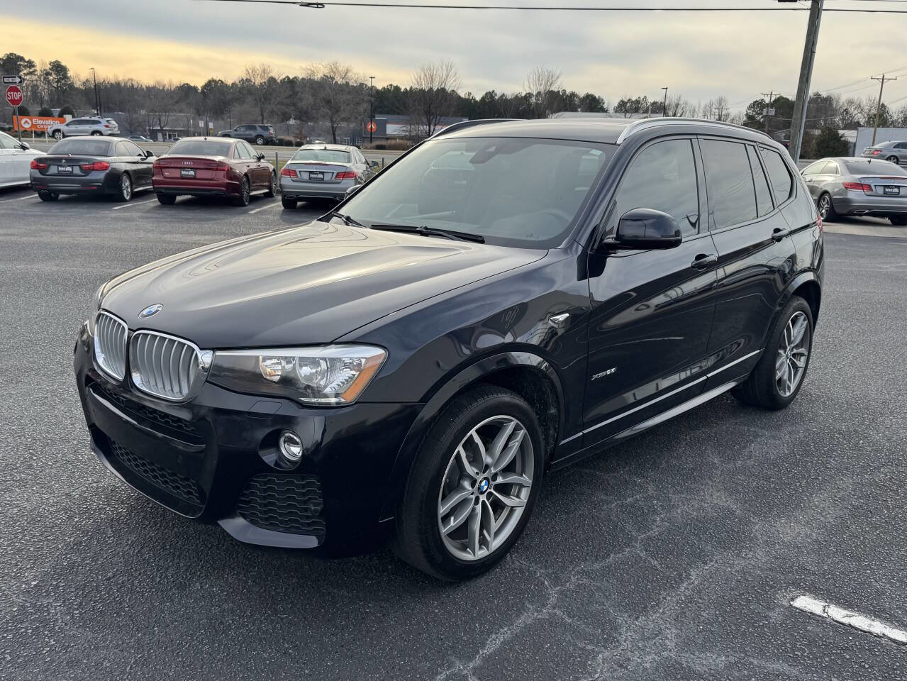 Used 2017 BMW X3 xDrive28i image 3
