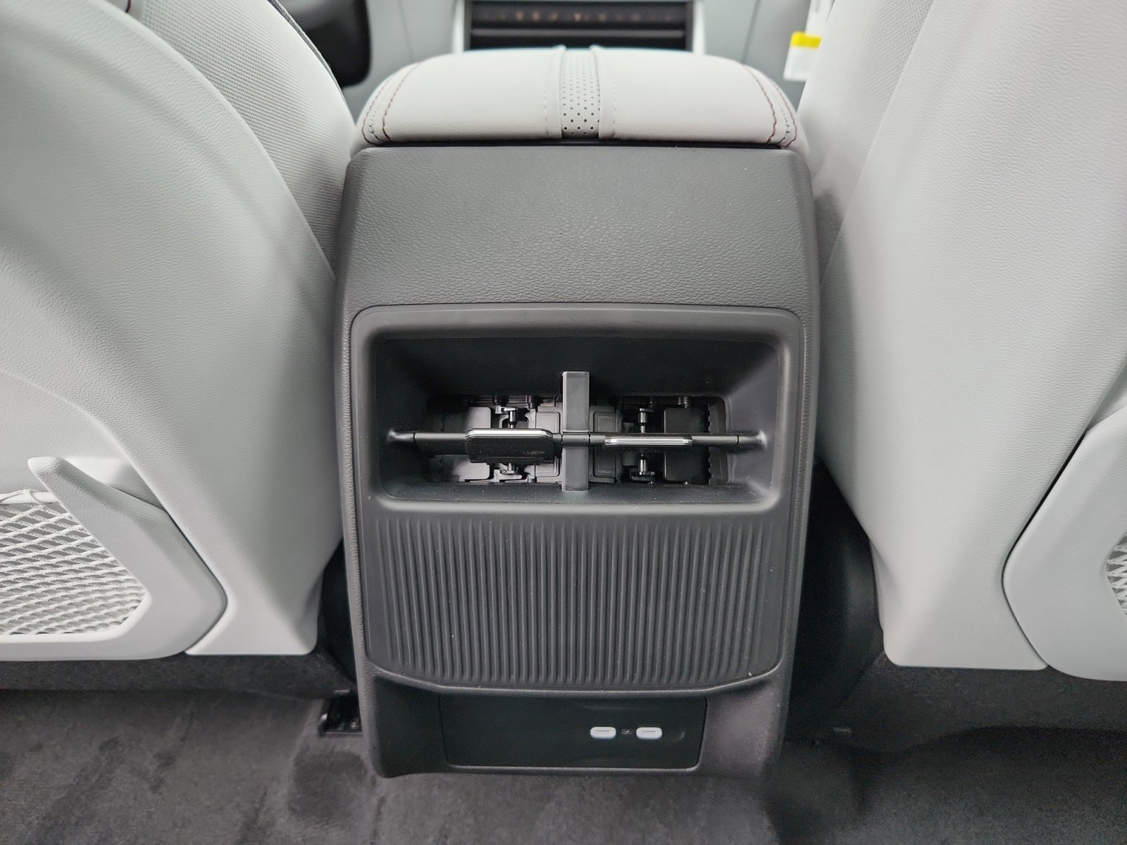 New 2025 Jeep Wagoneer S Limited image 32