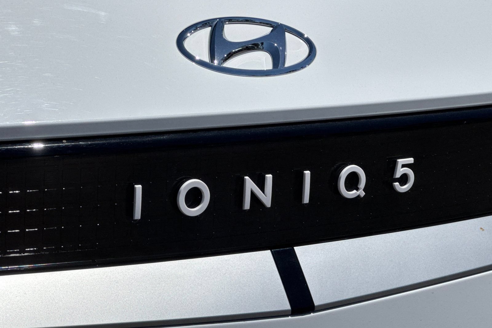 Used 2024 Hyundai Ioniq 5 SE RWD image 32