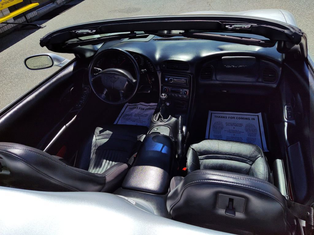 Used 2003 Chevrolet Corvette Convertible w/ Preferred Equipment Group1 image 16