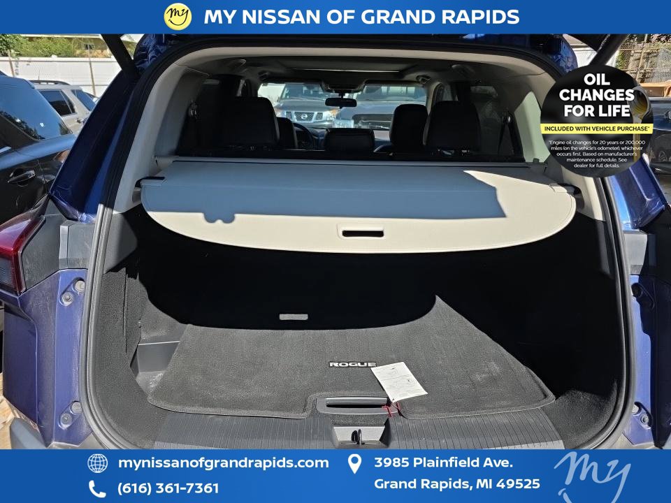 Used 2023 Nissan Rogue SV w/ SV Premium B Package AWD/4WD image 7
