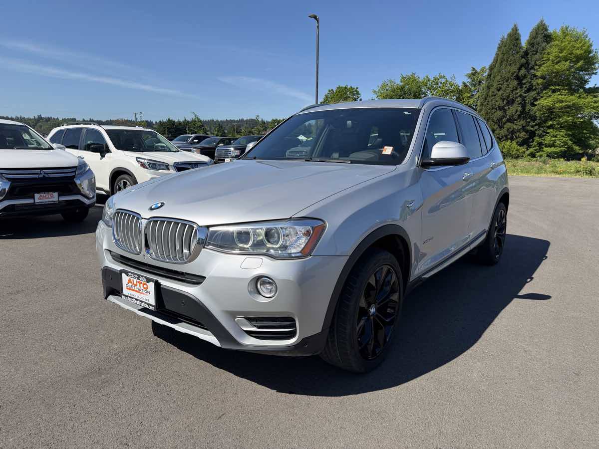 Used 2017 BMW X3 xDrive28i AWD/4WD image 4