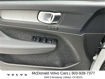 New 2025 Volvo XC40 B5 Plus w/ Protection Package Premier AWD/4WD image 13