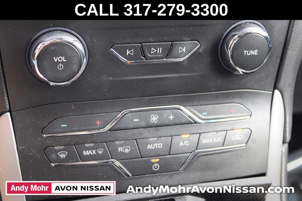 Used 2019 Ford Edge SEL FWD image 36