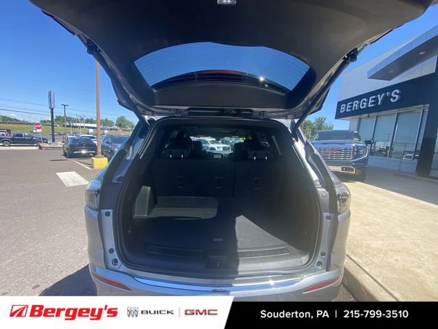 Used 2023 Buick Enclave Avenir w/ Avenir Technology Package AWD/4WD image 30