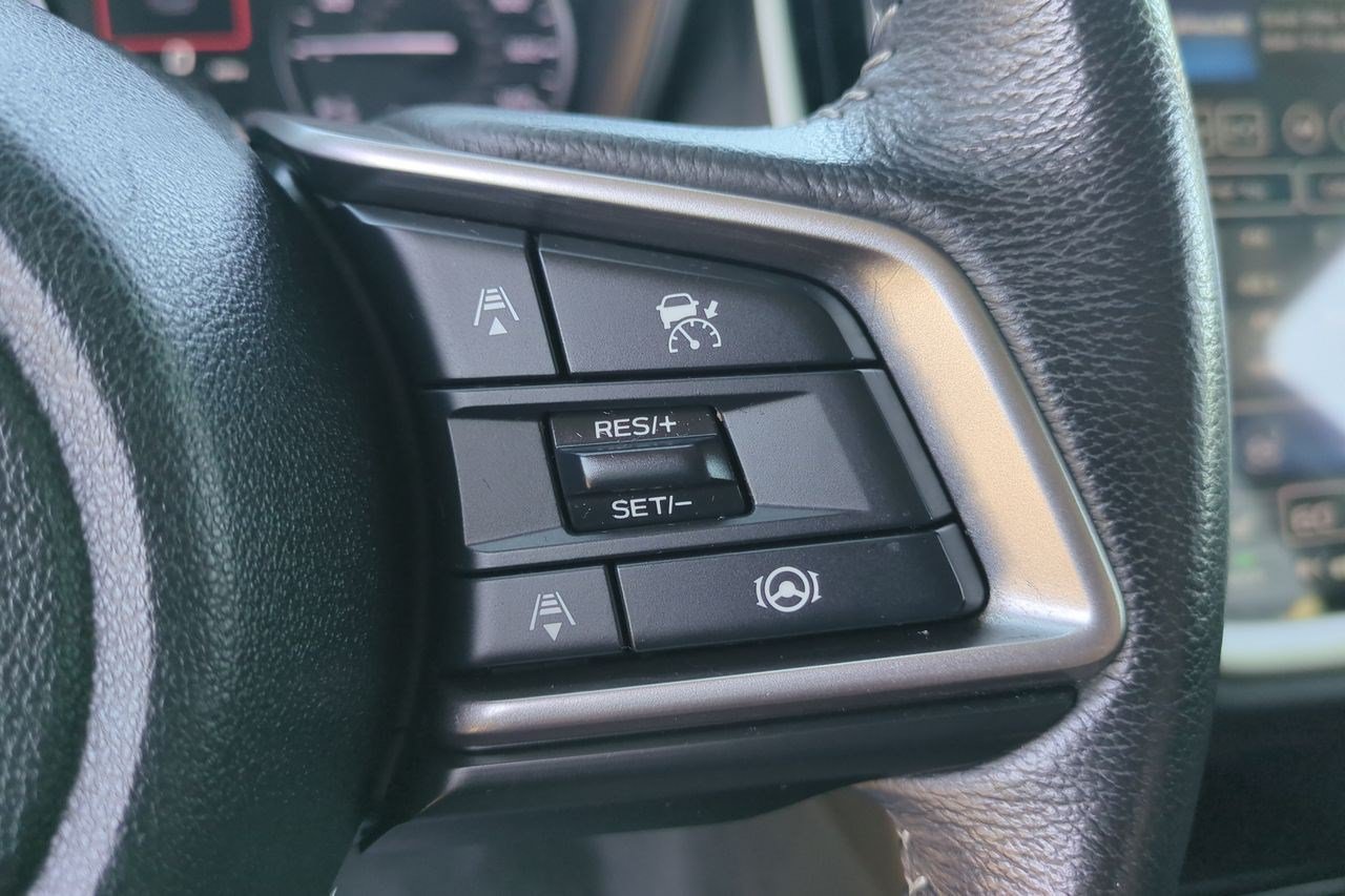 Used 2023 Subaru Ascent Premium w/ Convenience Package AWD/4WD image 13