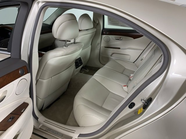 Used 2012 Lexus LS 460 AWD image 35