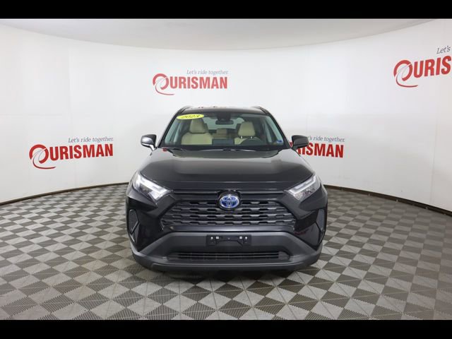 Used 2023 Toyota RAV4 LE image 17