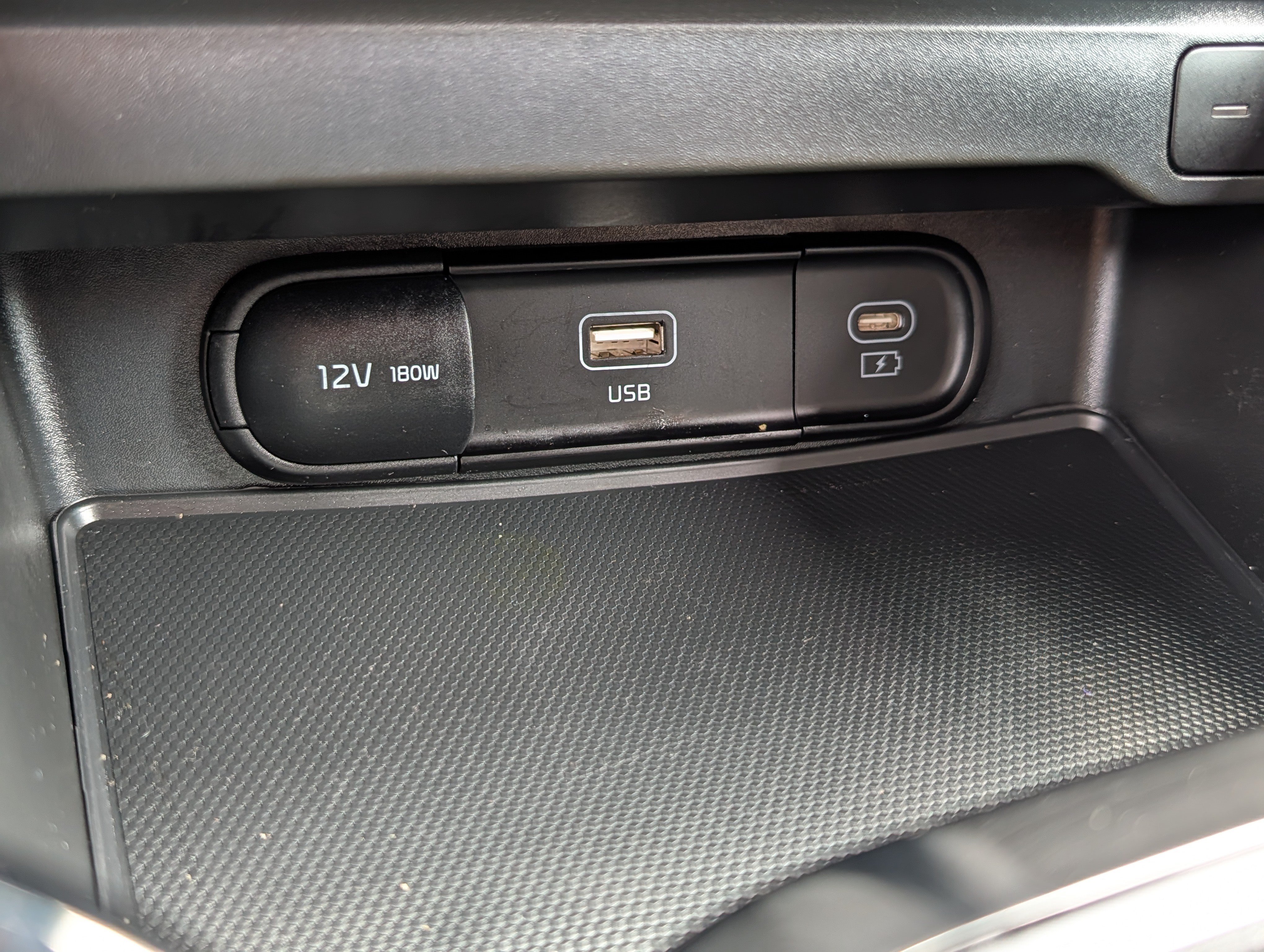 Certified 2025 Kia Soul S FWD image 33
