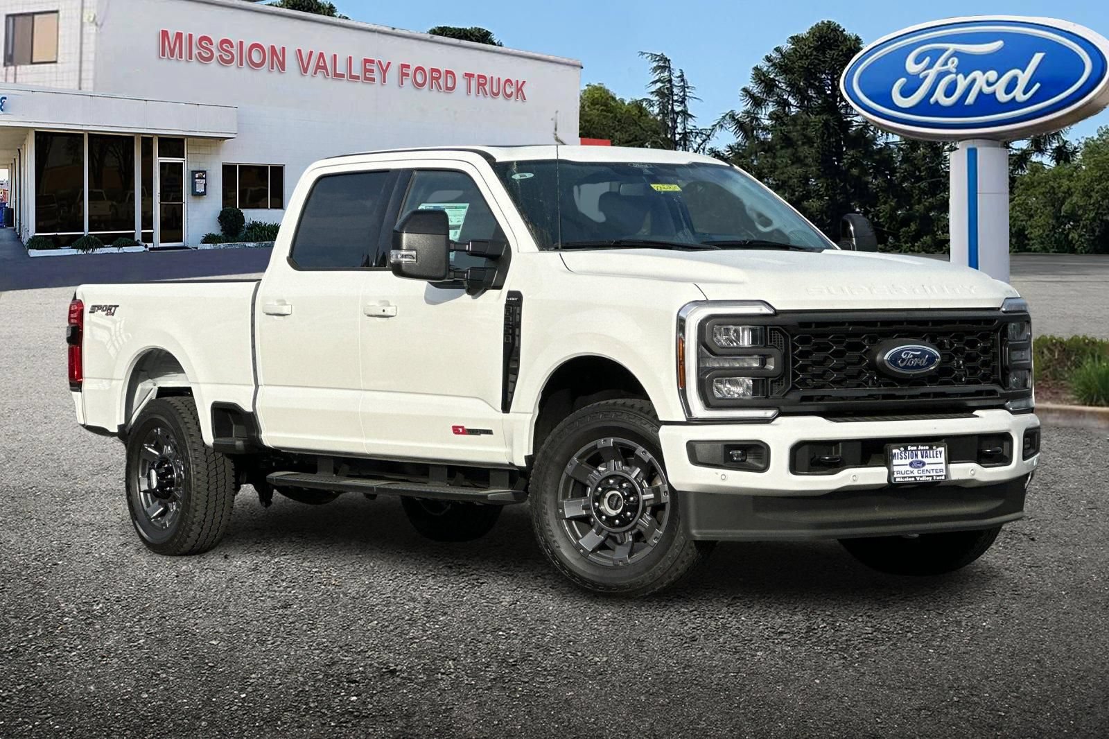 New 2024 Ford F250 Lariat w/ Lariat Ultimate Package AWD/4WD video 2