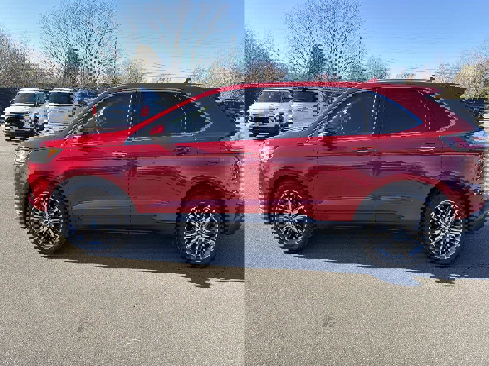 Used 2020 Ford Edge Titanium image 16