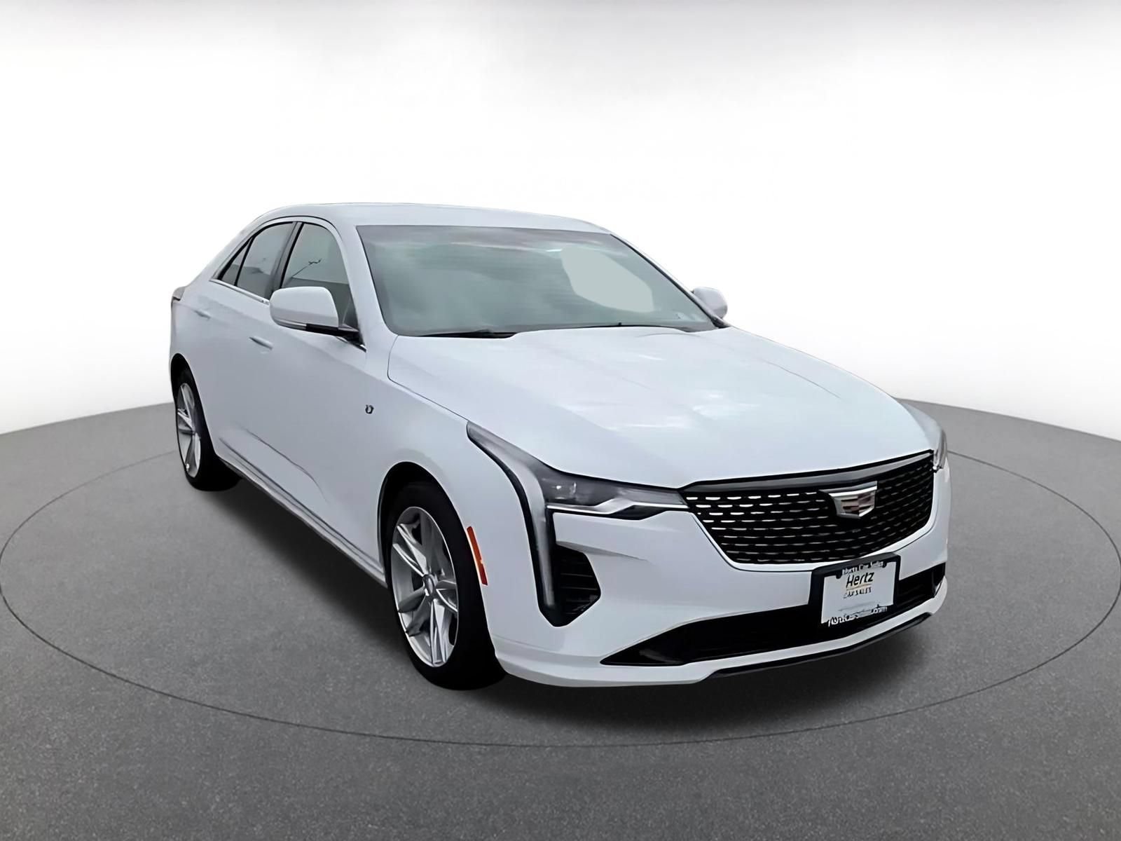 Used 2026 Cadillac CT4 Luxury RWD image 3