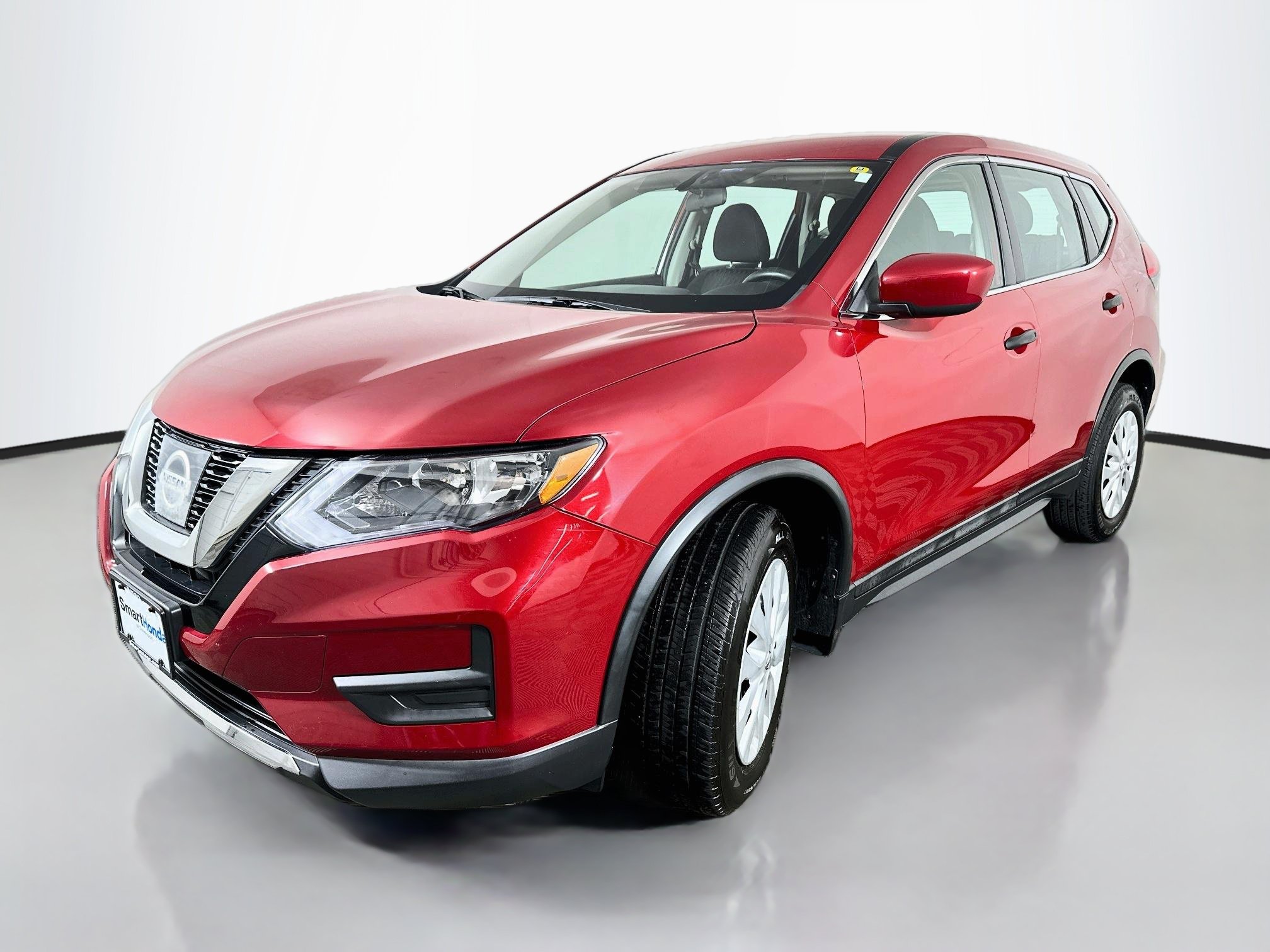 Used 2017 Nissan Rogue S AWD/4WD image 3