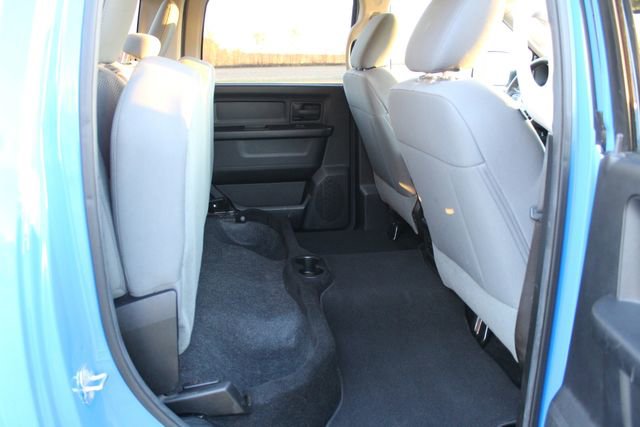 Used 2014 RAM 2500 Tradesman w/ Chrome Appearance Group image 18