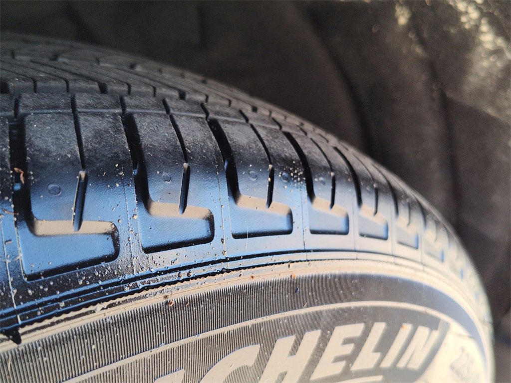 Used 2025 Ford Escape ST-Line image 17