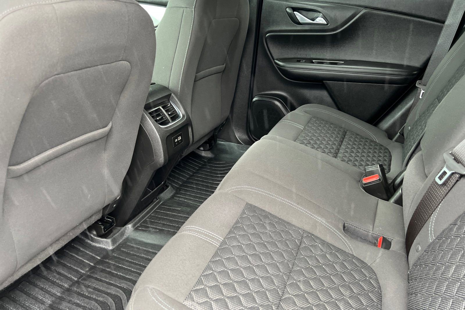 Used 2021 Chevrolet Blazer LT AWD/4WD image 11