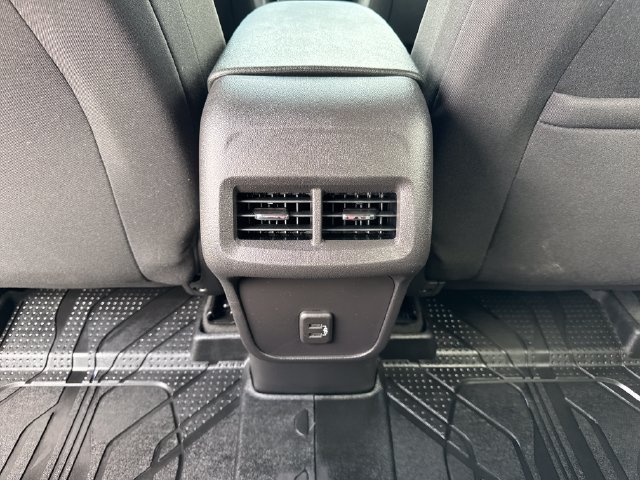 Used 2024 Chevrolet Equinox LS w/ LS Convenience Package AWD/4WD image 26