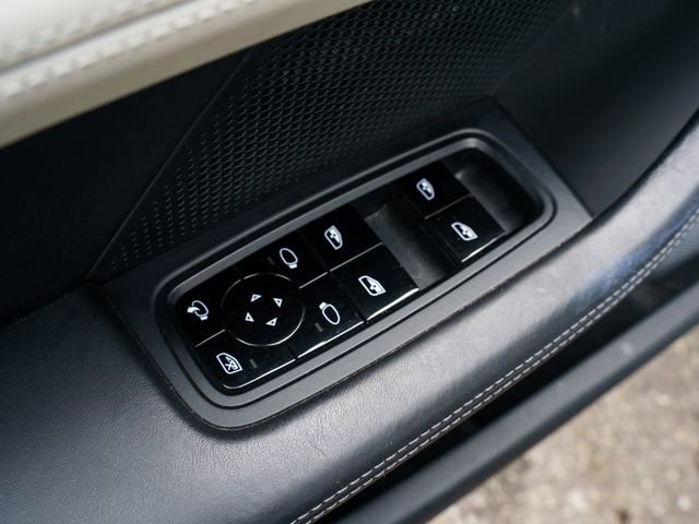 Certified 2020 Porsche Taycan Turbo AWD/4WD image 17