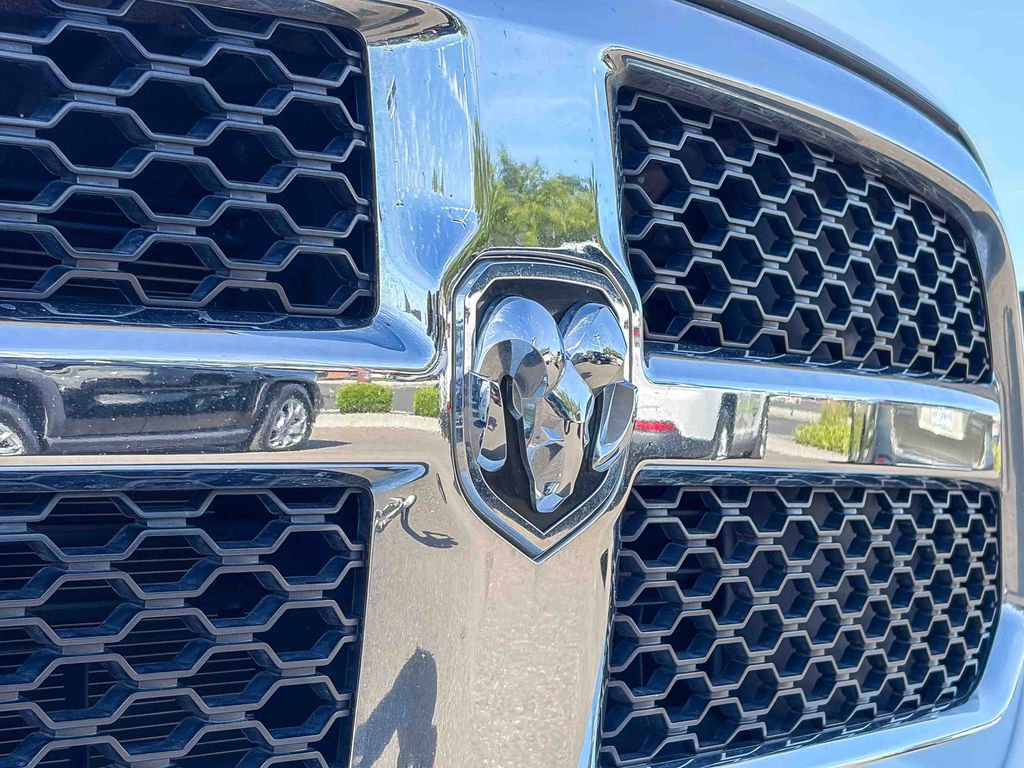 Used 2022 RAM 1500 Classic SLT w/ Electronics Group AWD/4WD image 13