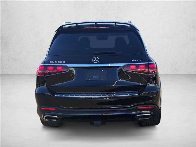 Used 2024 Mercedes-Benz GLS 580 4MATIC image 7