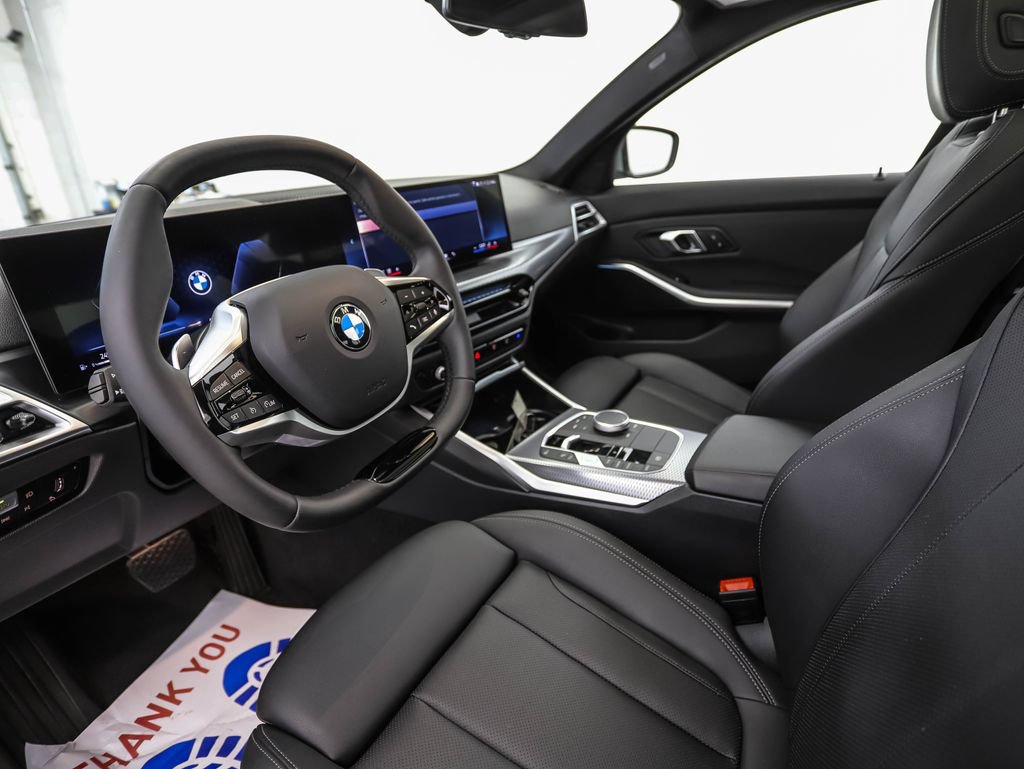 Used 2025 BMW 330i xDrive Sedan AWD/4WD image 10