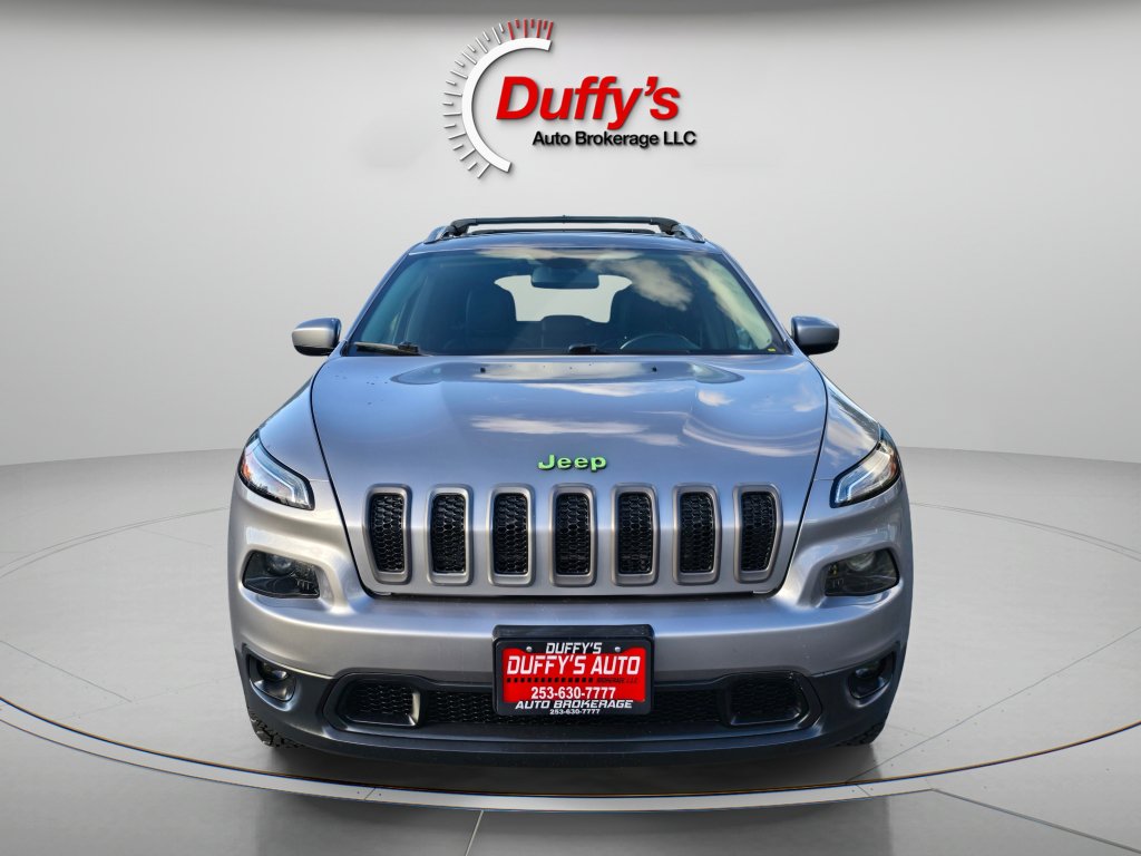 Used 2018 Jeep Cherokee Latitude Plus AWD/4WD image 14