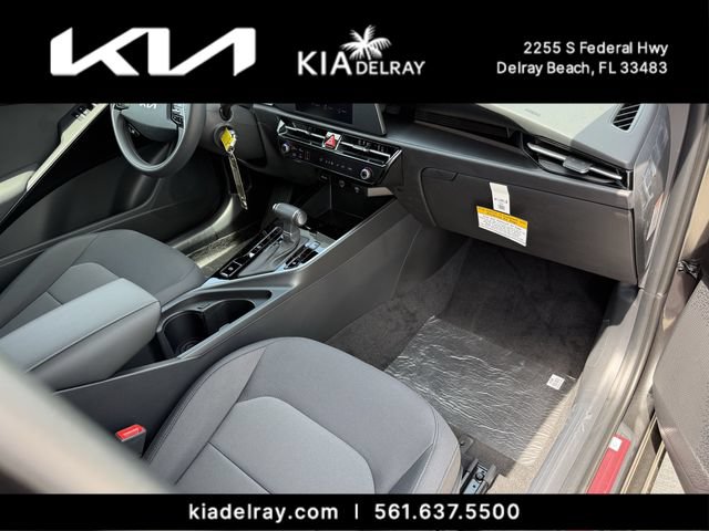 New 2026 Kia Niro LX FWD image 10