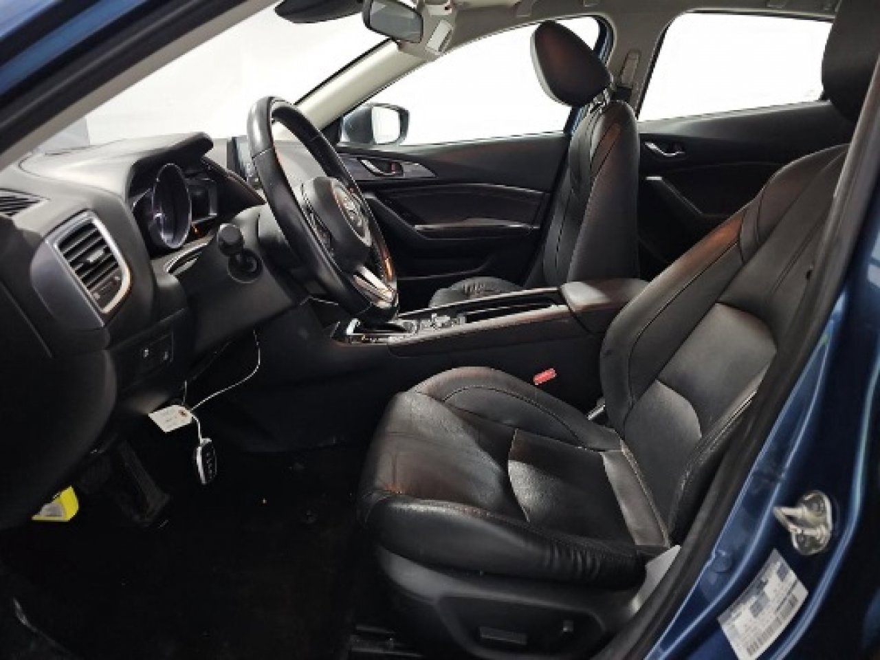 Used 2018 MAZDA MAZDA3 Grand Touring image 7