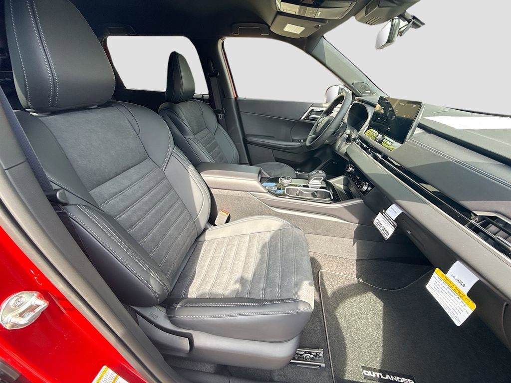 New 2026 Mitsubishi Outlander LE FWD image 25