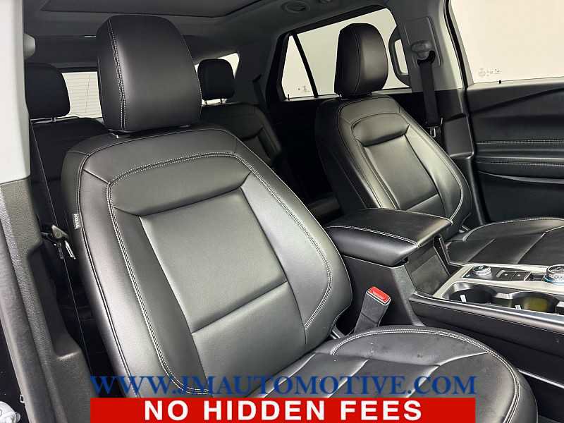 Used 2023 Ford Explorer XLT w/ Equipment Group 202A AWD/4WD image 23