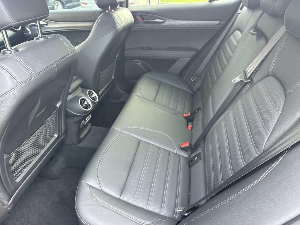 Used 2024 Alfa Romeo Stelvio Quadrifoglio AWD/4WD image 15