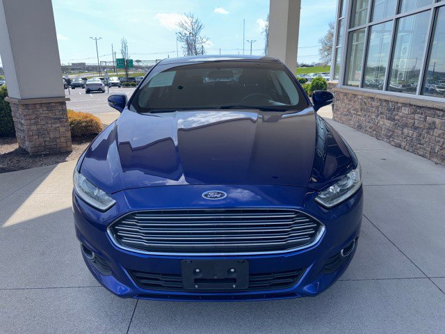 Used 2016 Ford Fusion SE FWD image 3