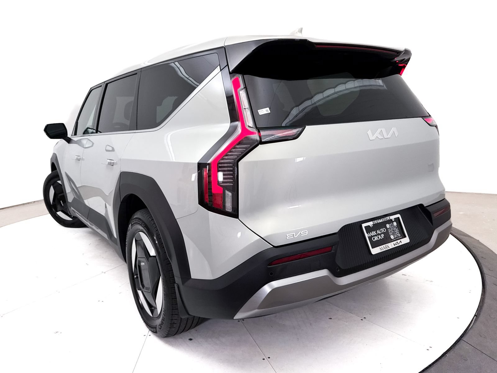 Certified 2024 Kia EV9 Light Long Range RWD image 7