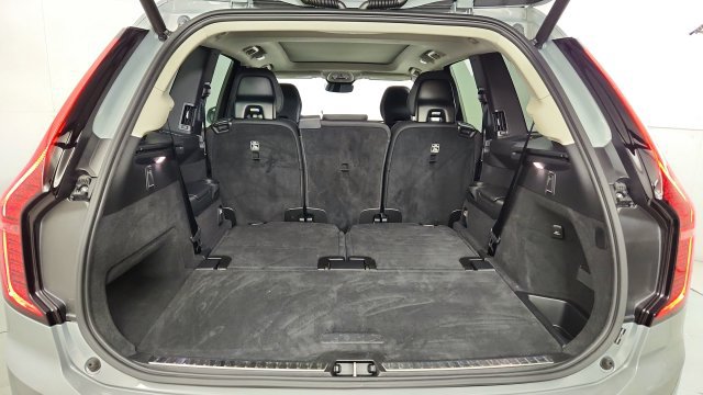 Certified 2026 Volvo XC90 B5 Core AWD/4WD image 40