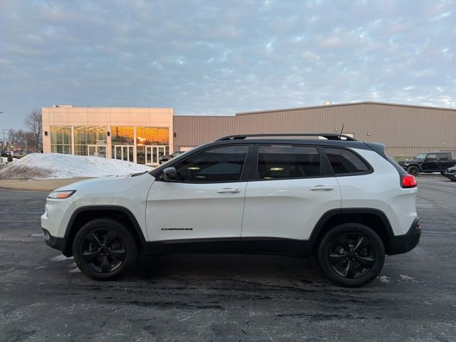 Used 2016 Jeep Cherokee Latitude w/ Cold Weather Group image 4