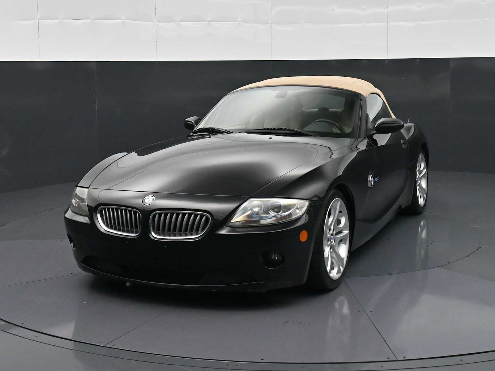 Used 2005 BMW Z4 3.0i RWD image 19