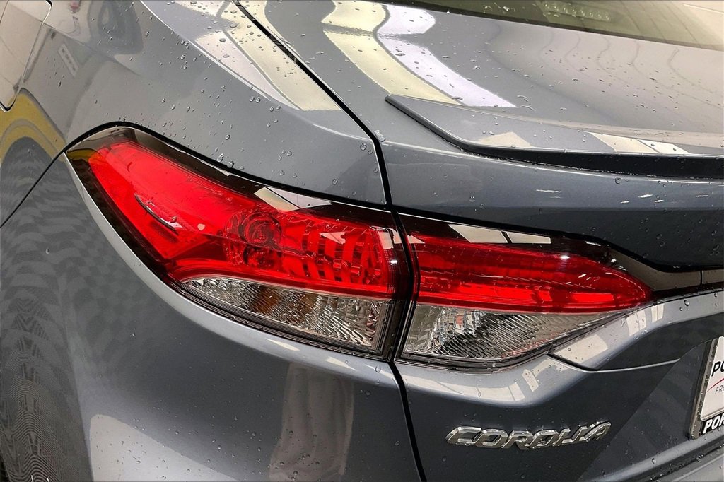Used 2023 Toyota Corolla SE w/ SE Premium Package image 26