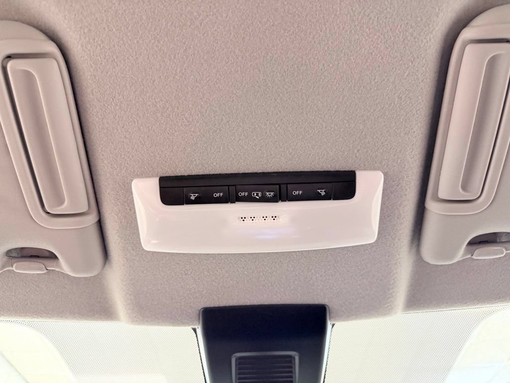 Used 2023 Nissan Kicks SV FWD image 51