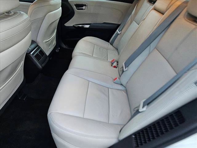 Used 2015 Toyota Avalon XLE Touring FWD image 18