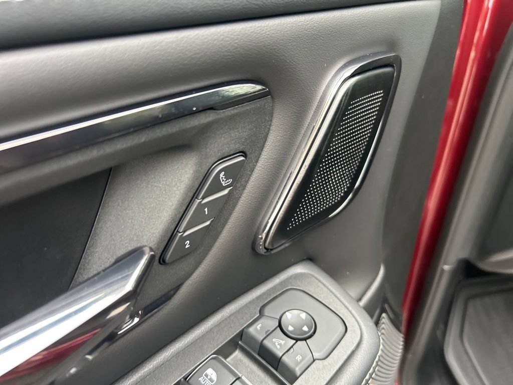 New 2025 RAM 1500 Limited w/ Body Color Bumper Group AWD/4WD image 47