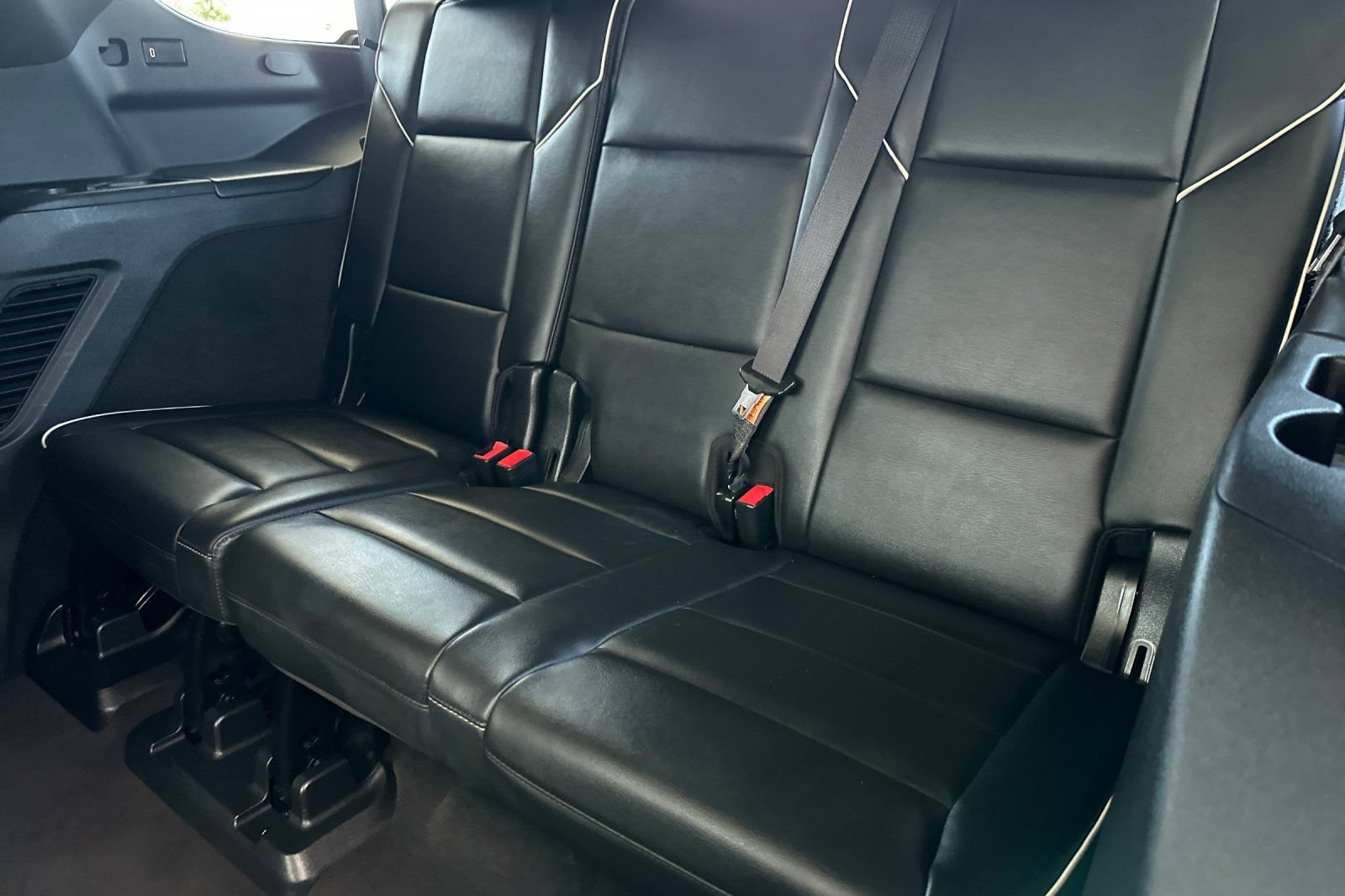 Certified 2023 Cadillac Escalade Sport AWD/4WD image 19