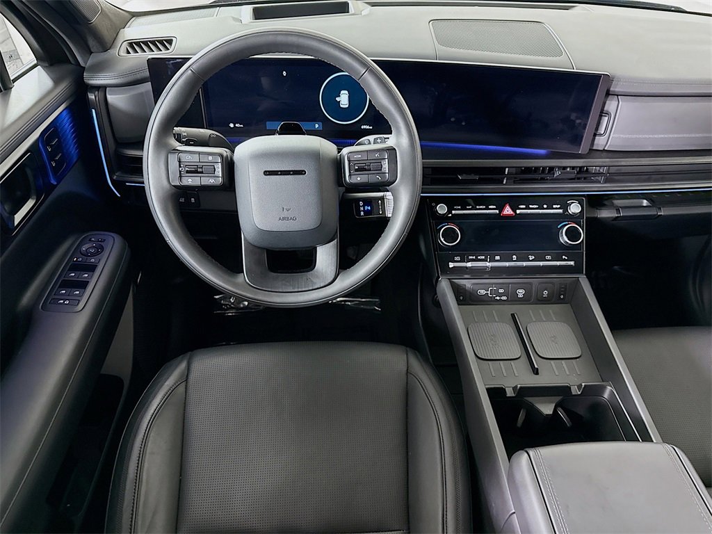 Used 2025 Hyundai Santa Fe Calligraphy image 4