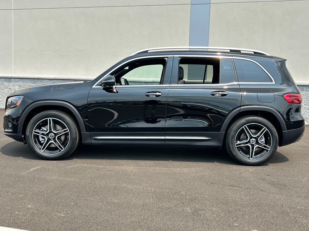 New 2026 Mercedes-Benz GLB 250 4MATIC image 4