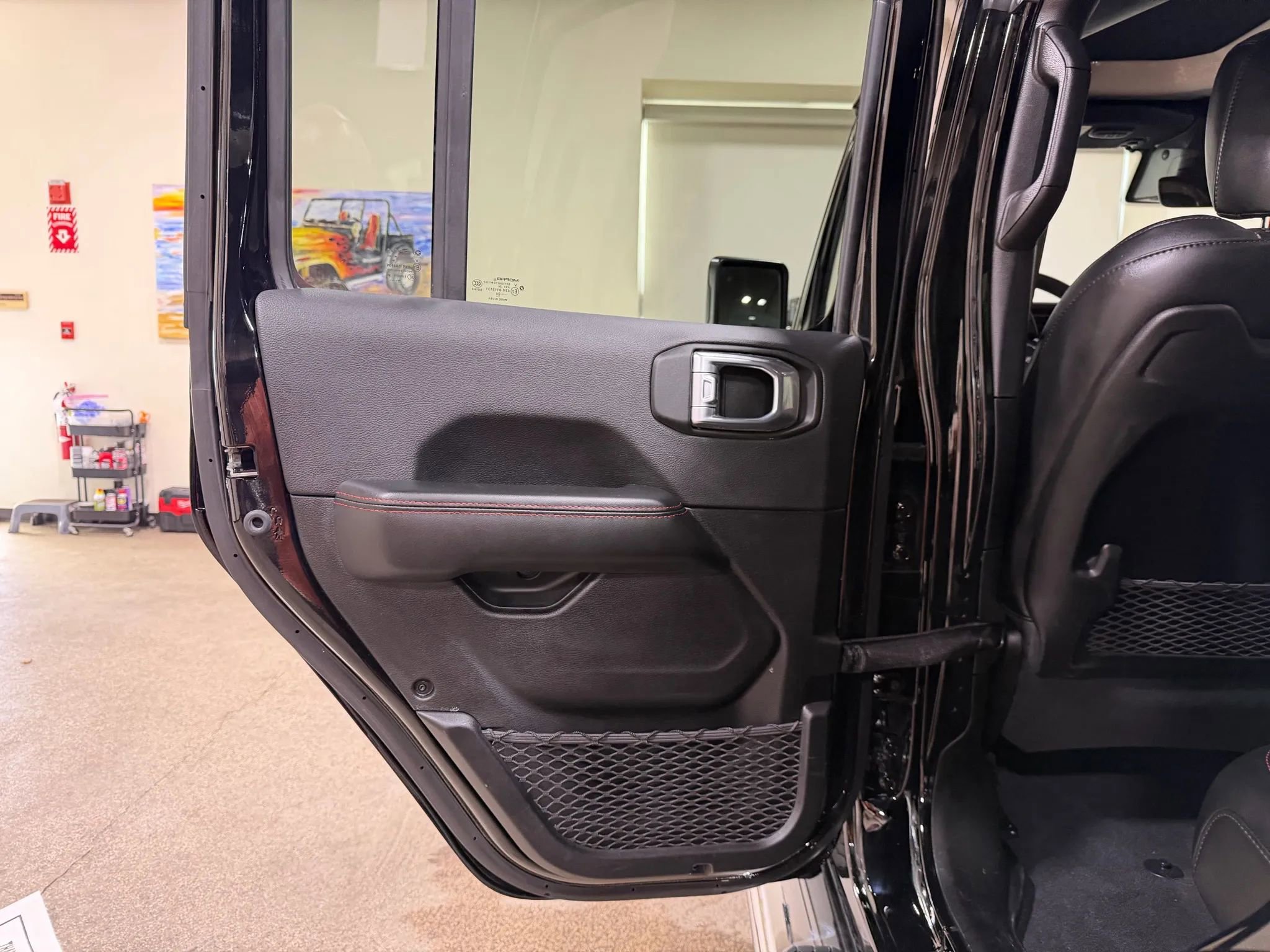 Used 2024 Jeep Wrangler Unlimited Rubicon image 27