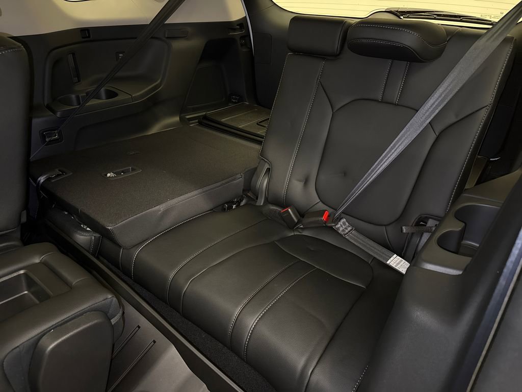 New 2026 Honda Pilot Touring image 17