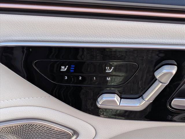 Used 2023 Mercedes-Benz EQS 580 4MATIC Sedan image 19