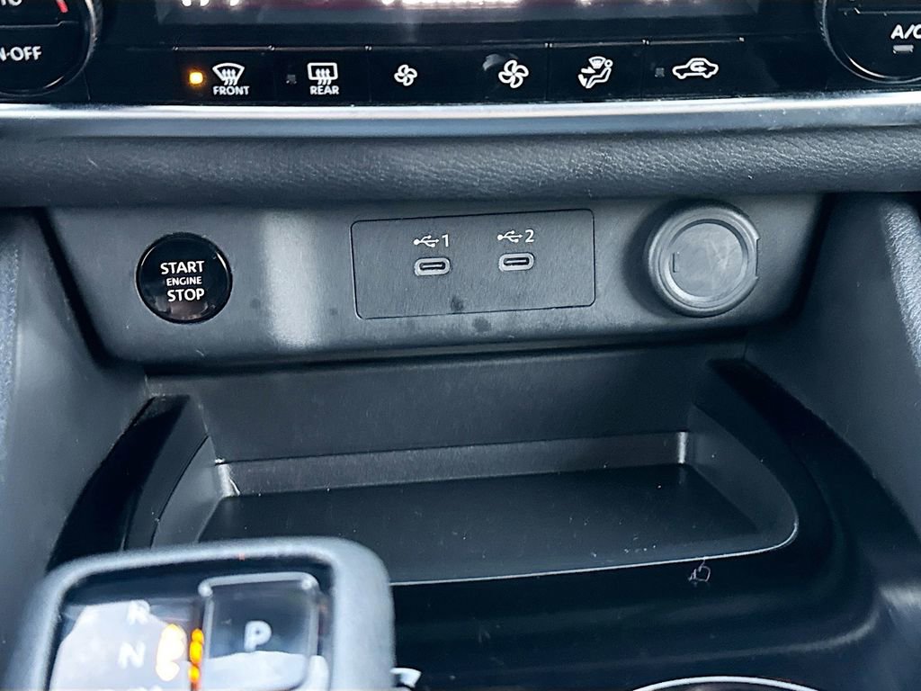 Used 2024 Nissan Rogue SV image 17