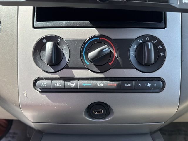 Used 2011 Ford Expedition XLT w/ Leather Seating Pkg image 16
